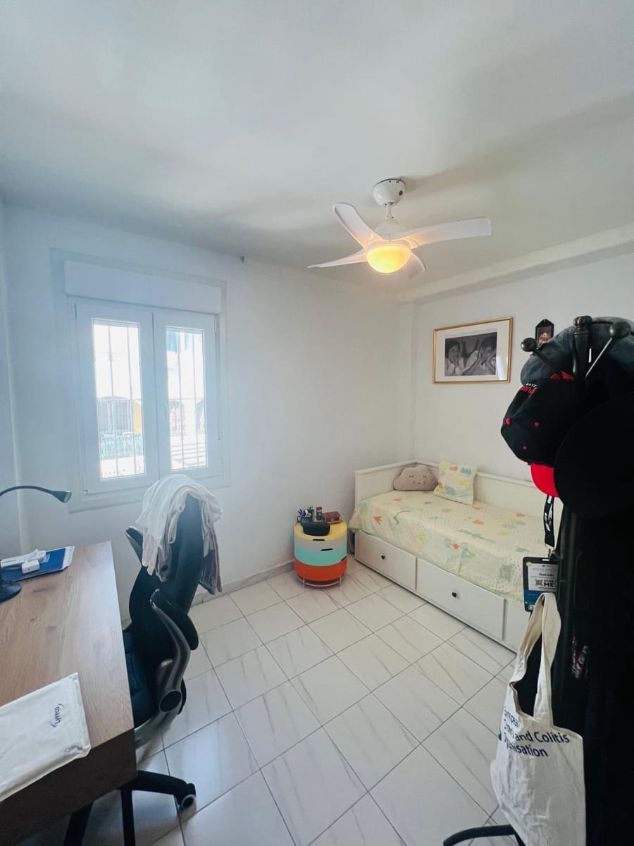 5 sypialnia Dom blizniak na sprzedaż w Torremolinos z garażem - 599 000 € (Ref: 9367384)