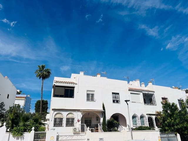 5 soveværelse Semi-Rækkehus til salg i Torremolinos med garage - € 599.000 (Ref: 9367384)