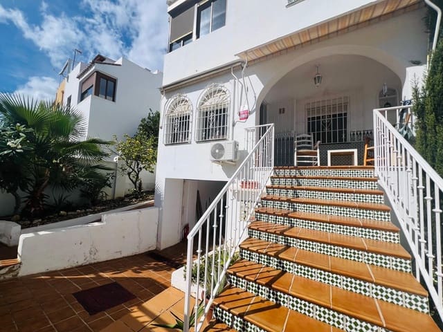 5 soveværelse Semi-Rækkehus til salg i Torremolinos med garage - € 599.000 (Ref: 9367384)