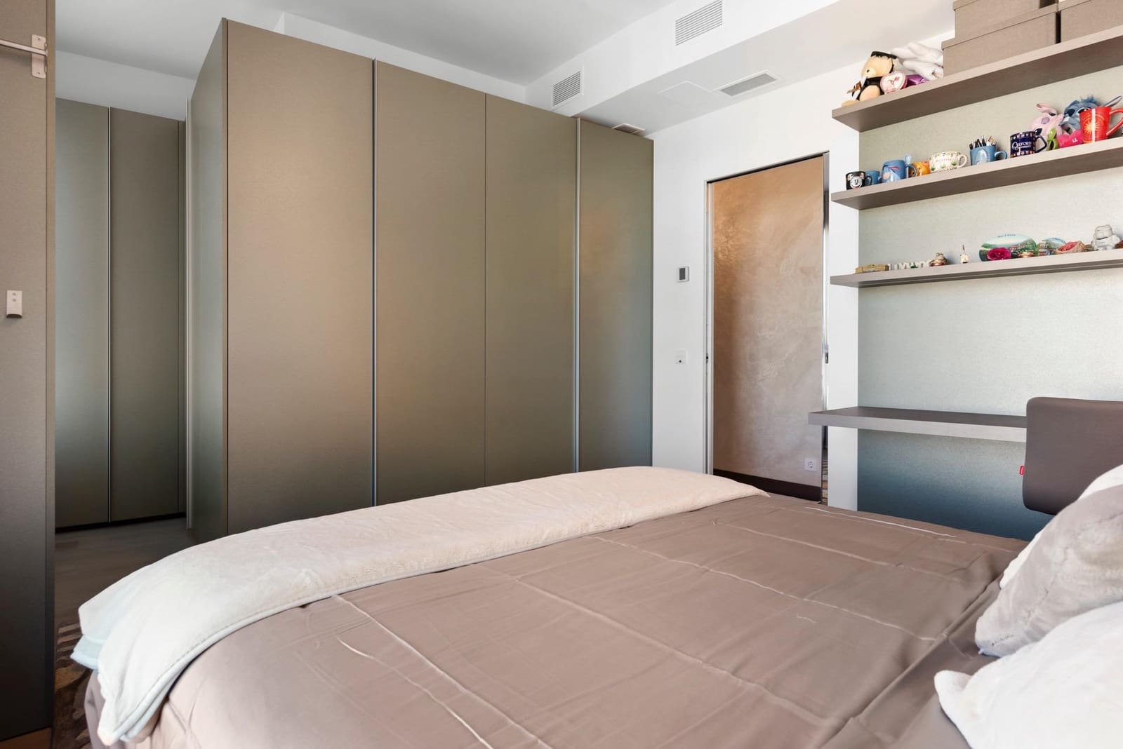 3 slaapkamer Appartement te koop in Torremolinos met zwembad garage - € 1.400.000 (Ref: 9382725)