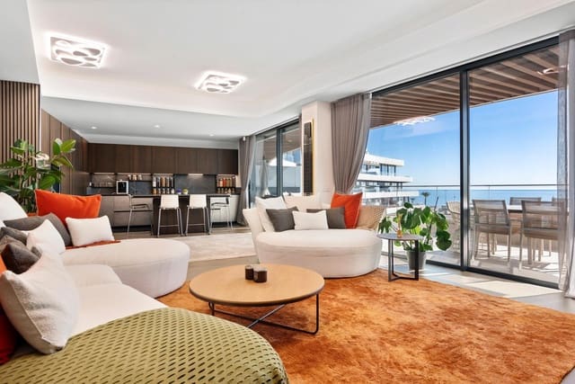 3 soverom Leilighet til salgs i Torremolinos med svømmebasseng garasje - € 1 400 000 (Ref: 9382725)