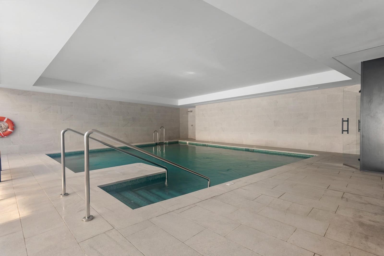 3 slaapkamer Appartement te koop in Torremolinos met zwembad garage - € 1.400.000 (Ref: 9382725)