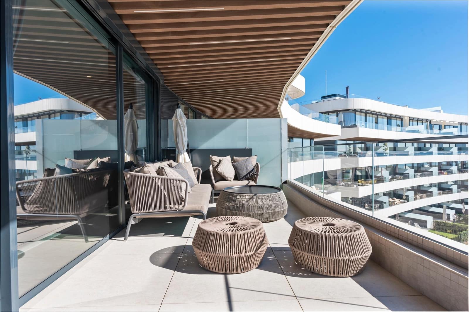 3 slaapkamer Appartement te koop in Torremolinos met zwembad garage - € 1.400.000 (Ref: 9382725)