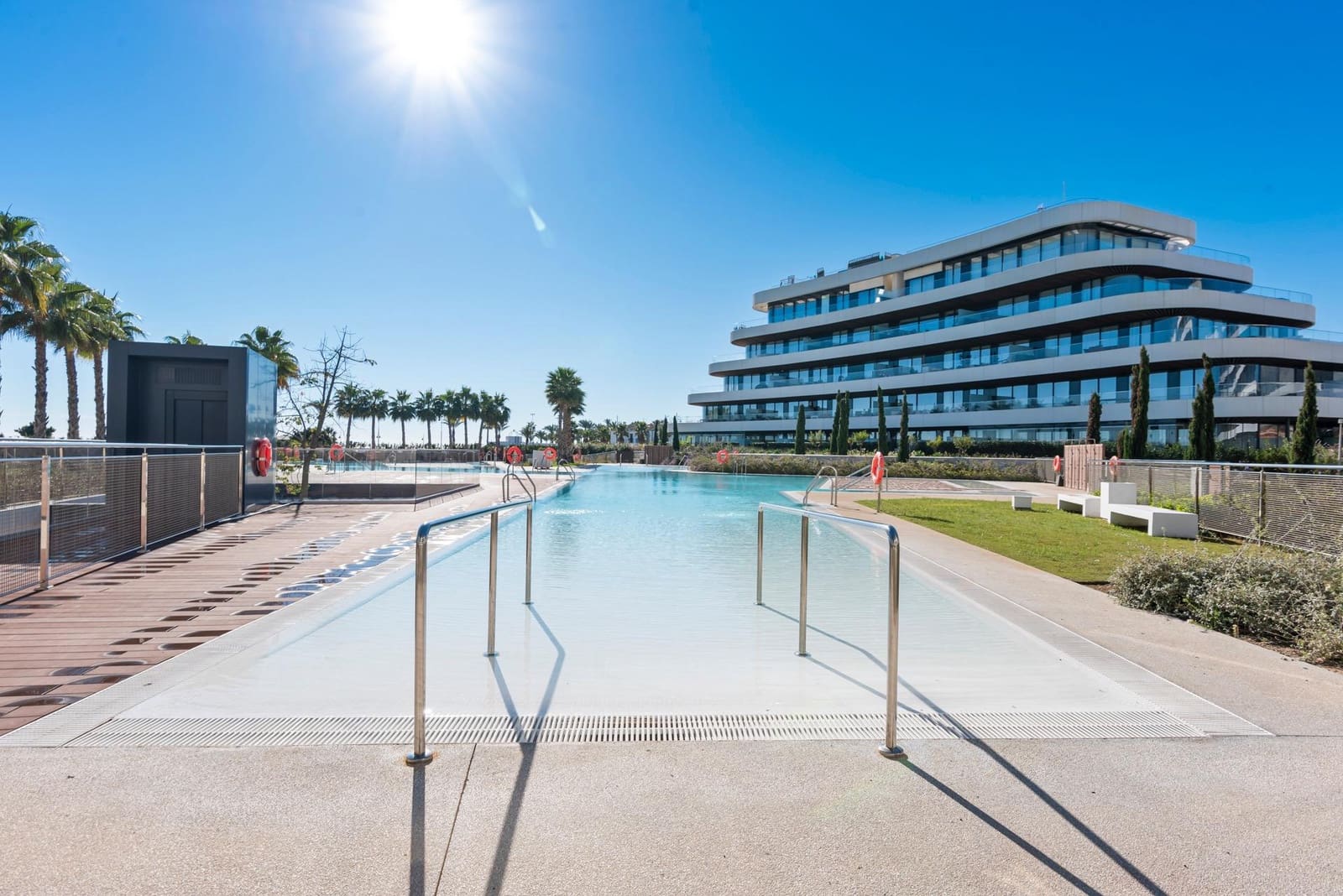 3 slaapkamer Appartement te koop in Torremolinos met zwembad garage - € 1.400.000 (Ref: 9382725)