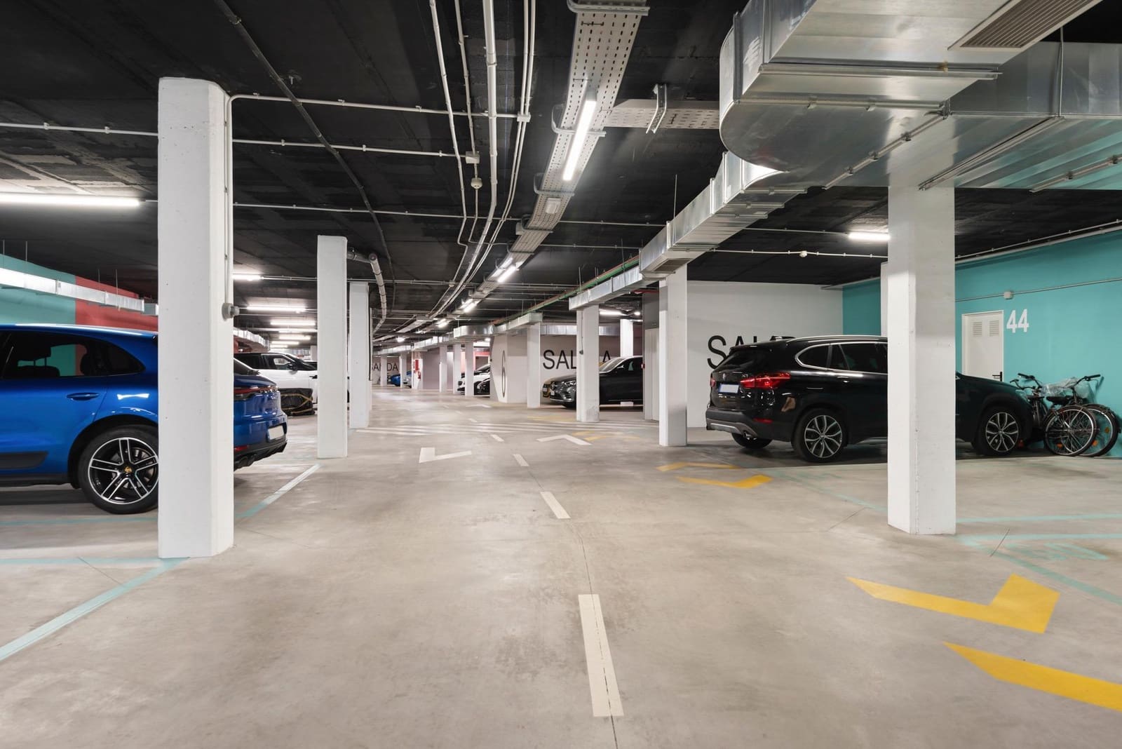 3 slaapkamer Appartement te koop in Torremolinos met zwembad garage - € 1.400.000 (Ref: 9382725)