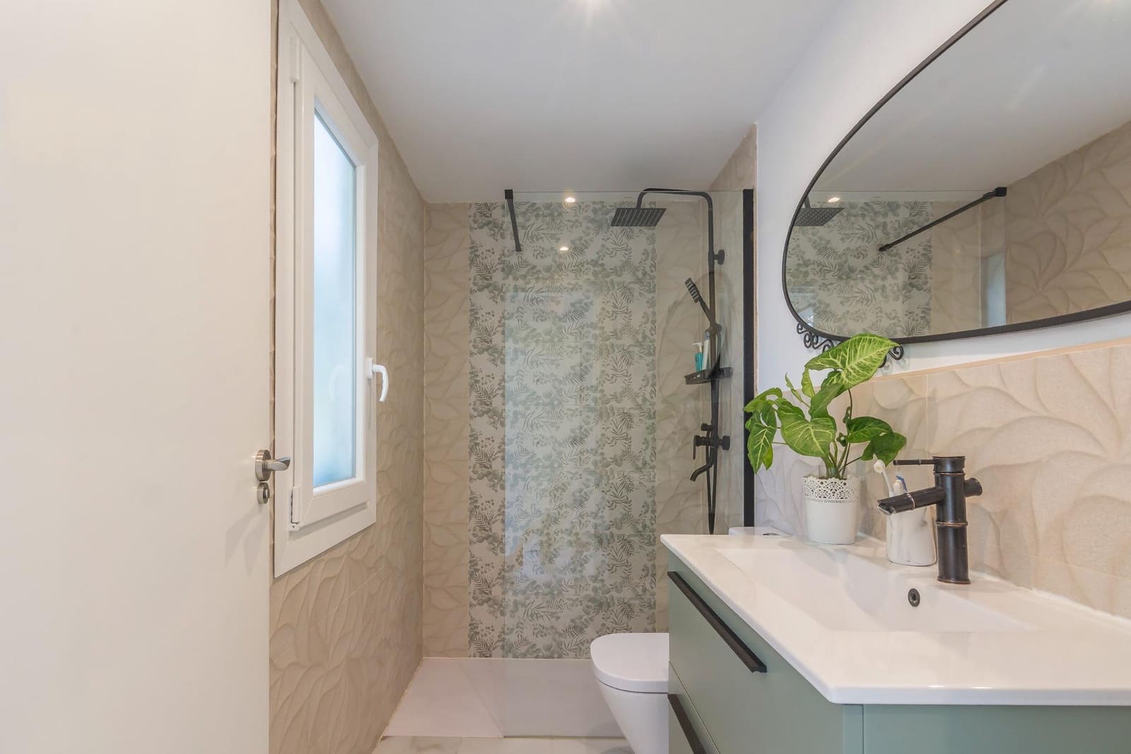 4 soveværelse Rækkehus til salg i Benalmadena Costa med swimmingpool garage - € 599.000 (Ref: 9382726)