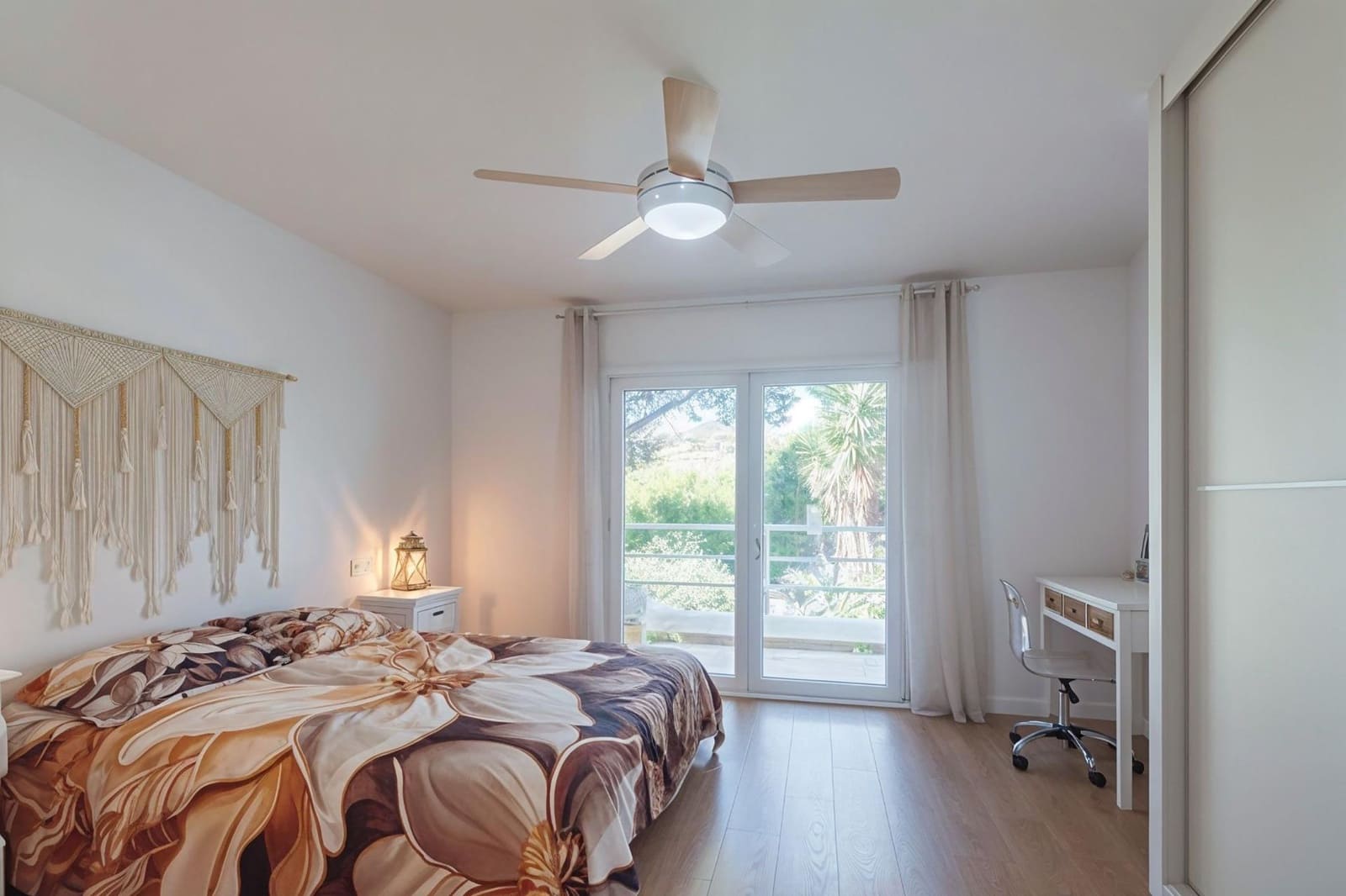 4 soveværelse Rækkehus til salg i Benalmadena Costa med swimmingpool garage - € 599.000 (Ref: 9382726)