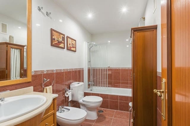 3 soveværelse Lejlighed til salg i Arroyo de la Miel, Benalmádena med garage - € 390.000 (Ref: 9382727)