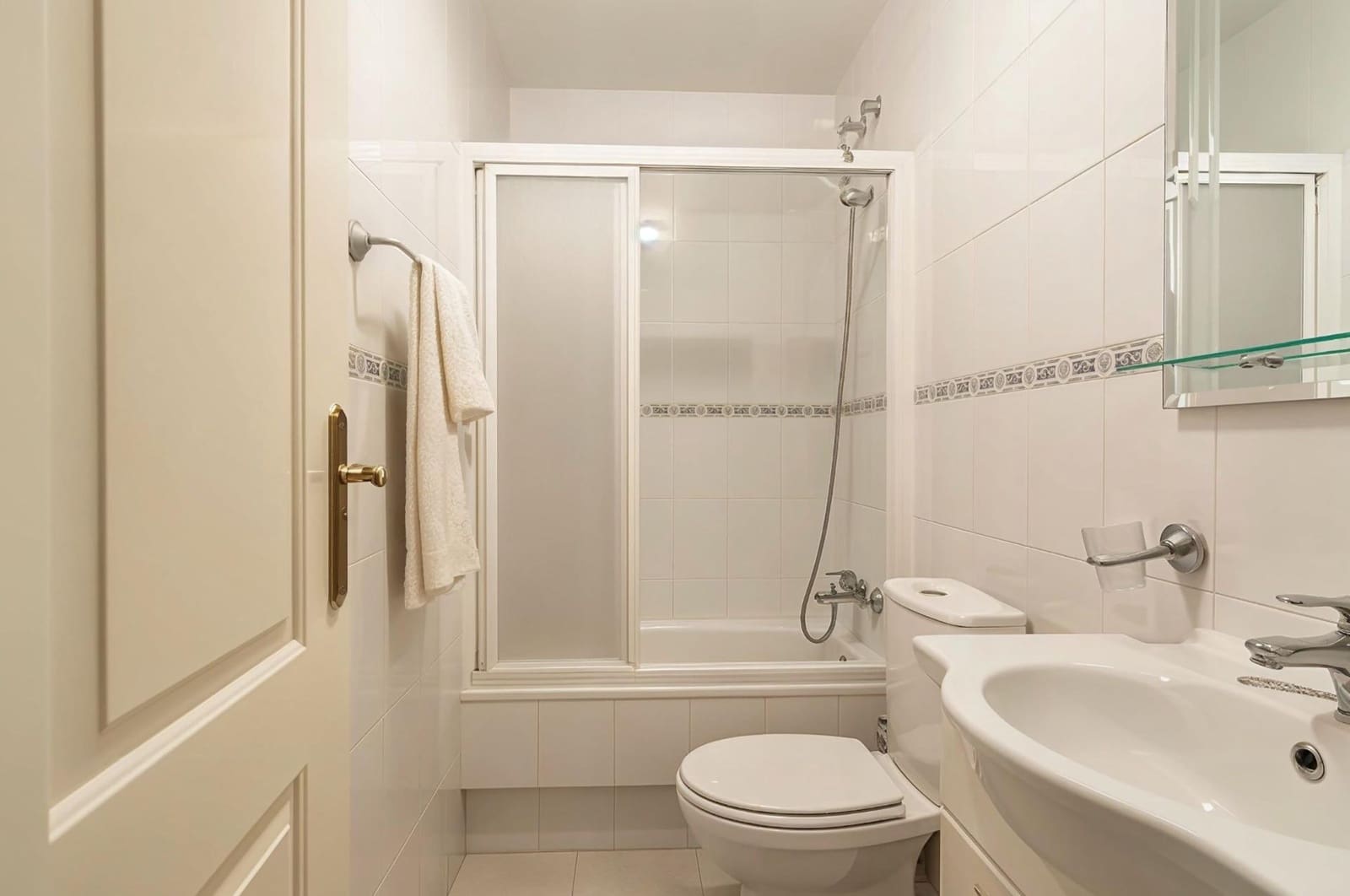 Piso de 3 habitaciones en Benalmádena en venta con garaje - 369.900 € (Ref: 9382728)