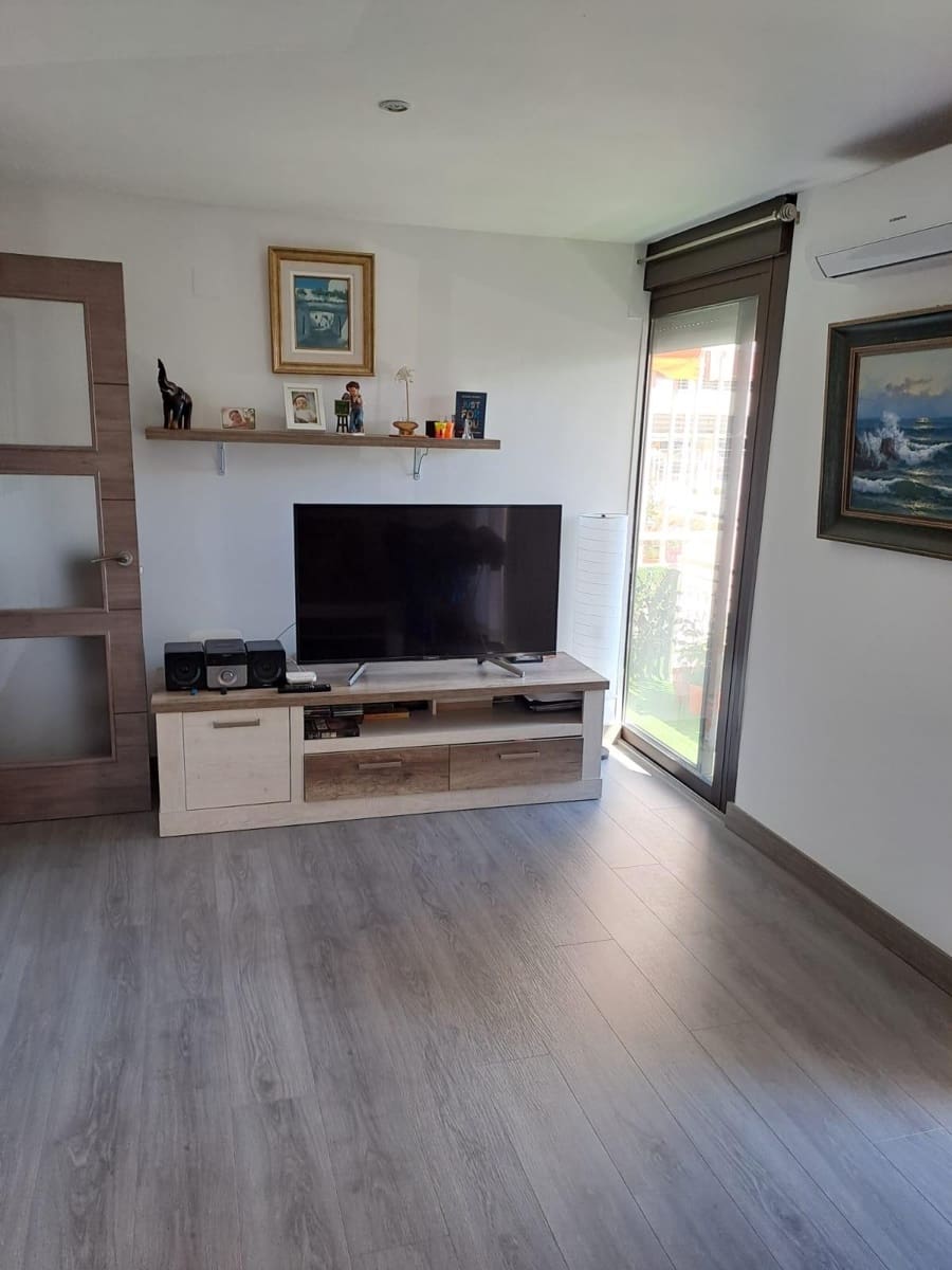 2 makuuhuone Asunto myytävänä paikassa Torremolinos mukana uima-altaan - 335 000 € (Ref: 9391971)