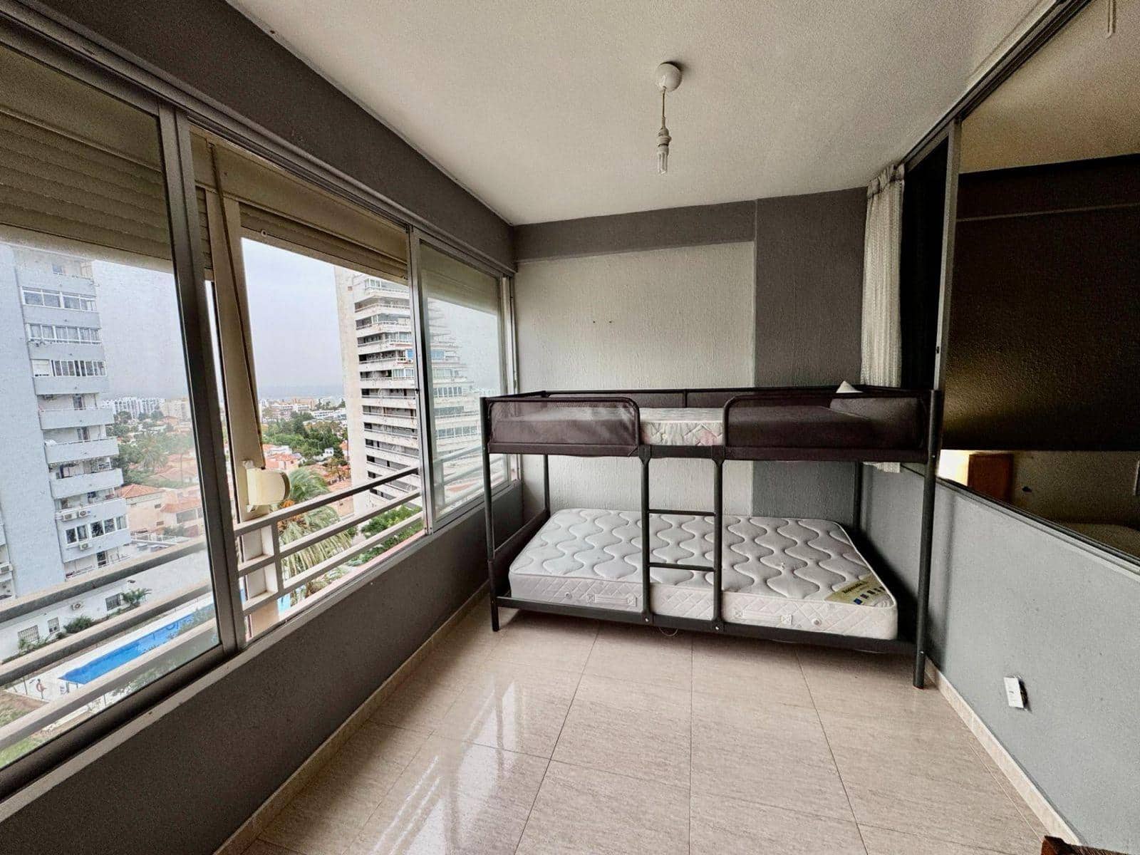 1 soverom Leilighet til salgs i Benalmadena Costa med svømmebasseng - € 219 000 (Ref: 9391972)