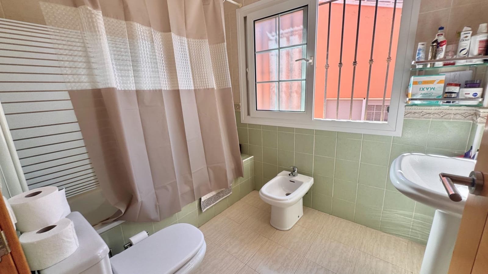 4 soveværelse Villa til salg i Torrequebrada med garage - € 830.000 (Ref: 9398667)