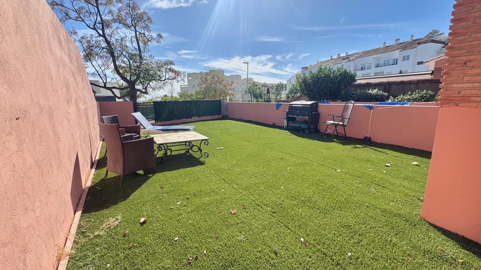 4 soveværelse Villa til salg i Torrequebrada med garage - € 830.000 (Ref: 9398667)