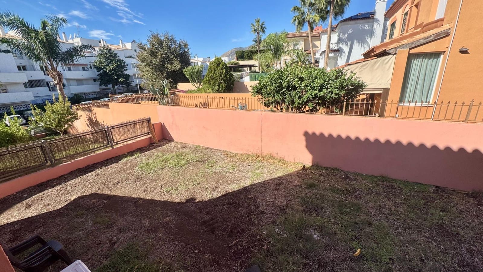 4 soveværelse Villa til salg i Torrequebrada med garage - € 830.000 (Ref: 9398667)