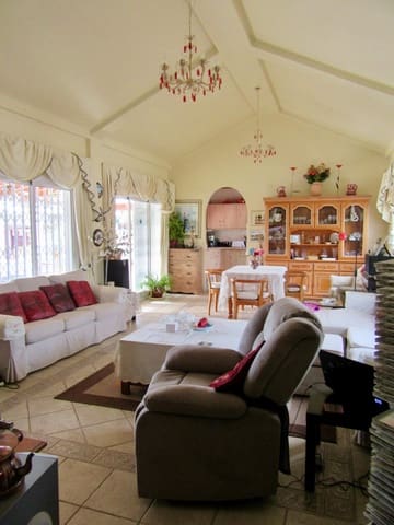 5 slaapkamer Finca/Landhuis te koop in Cártama met zwembad - € 499.000 (Ref: 9403557)