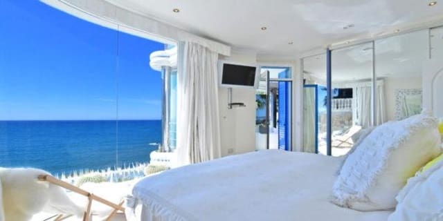 Piso de 2 habitaciones en Torrequebrada, Benalmádena en venta con garaje - 2.900.000 € (Ref: 9406616)