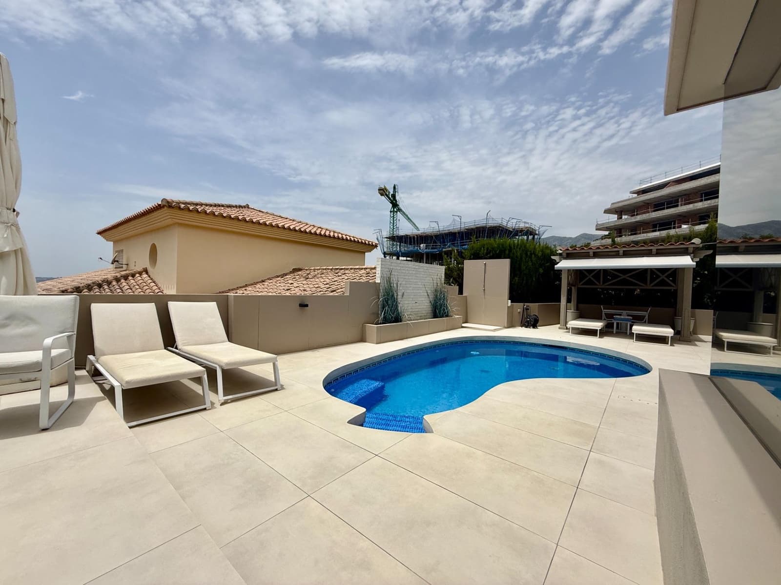 4 bedroom Villa for sale in Benalmadena with pool garage - € 1,395,000 (Ref: 9422292)