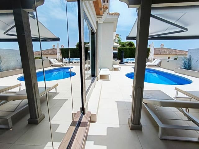 4 sovrum Villa till salu i Benalmádena med pool garage - 1 395 000 € (Ref: 9422292)