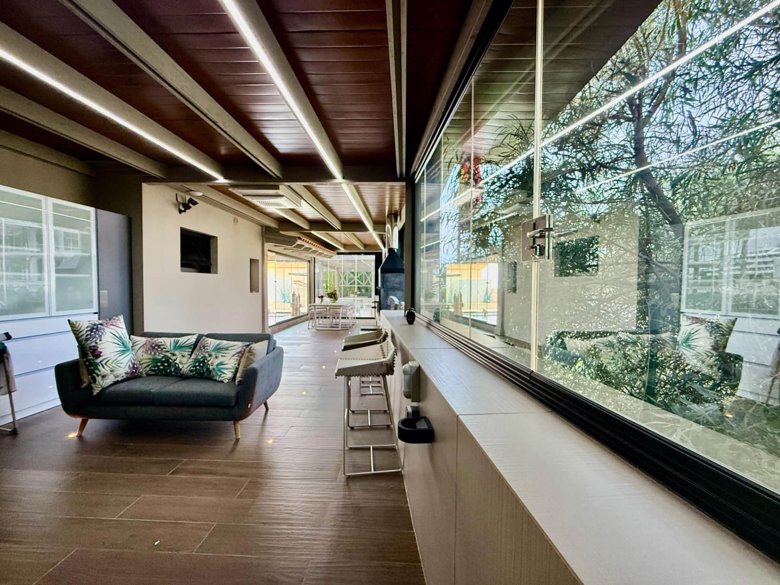 4 bedroom Villa for sale in Benalmadena with pool garage - € 1,395,000 (Ref: 9422292)