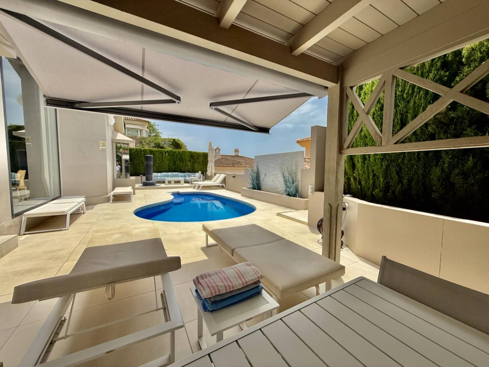 4 bedroom Villa for sale in Benalmadena with pool garage - € 1,395,000 (Ref: 9422292)