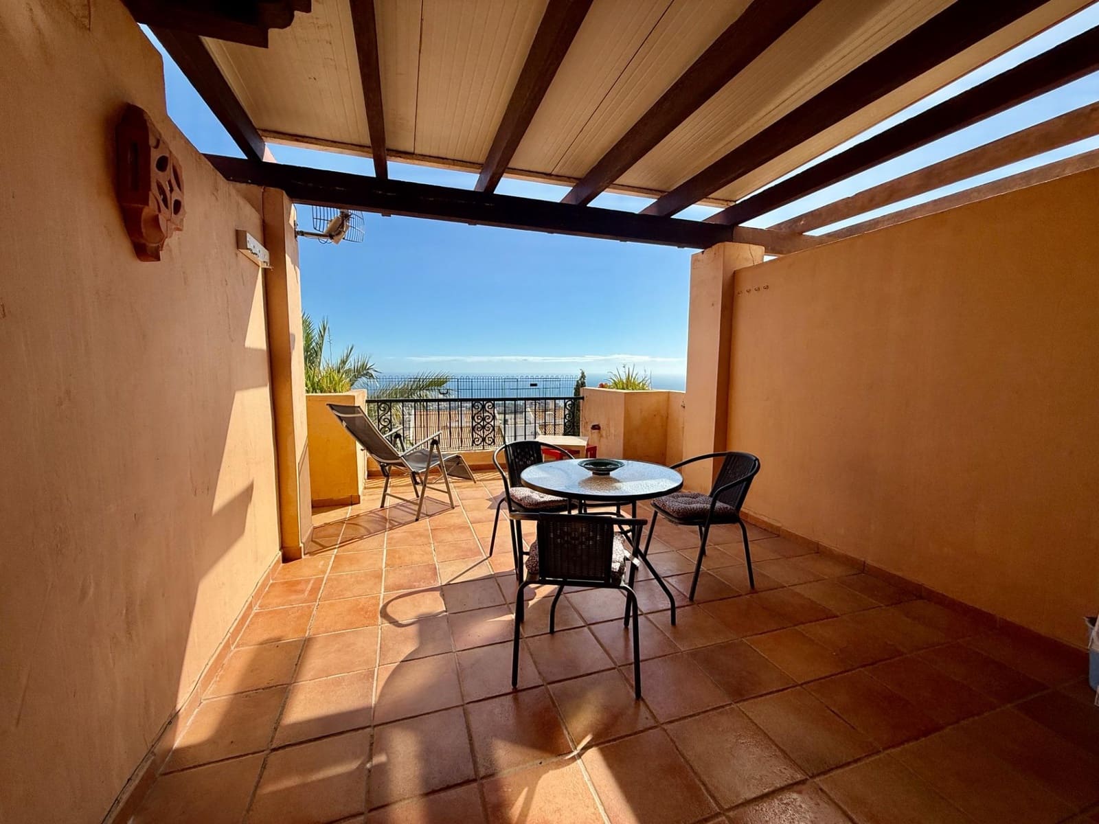 Studio te koop in Benalmadena met zwembad garage - € 270.000 (Ref: 9427428)