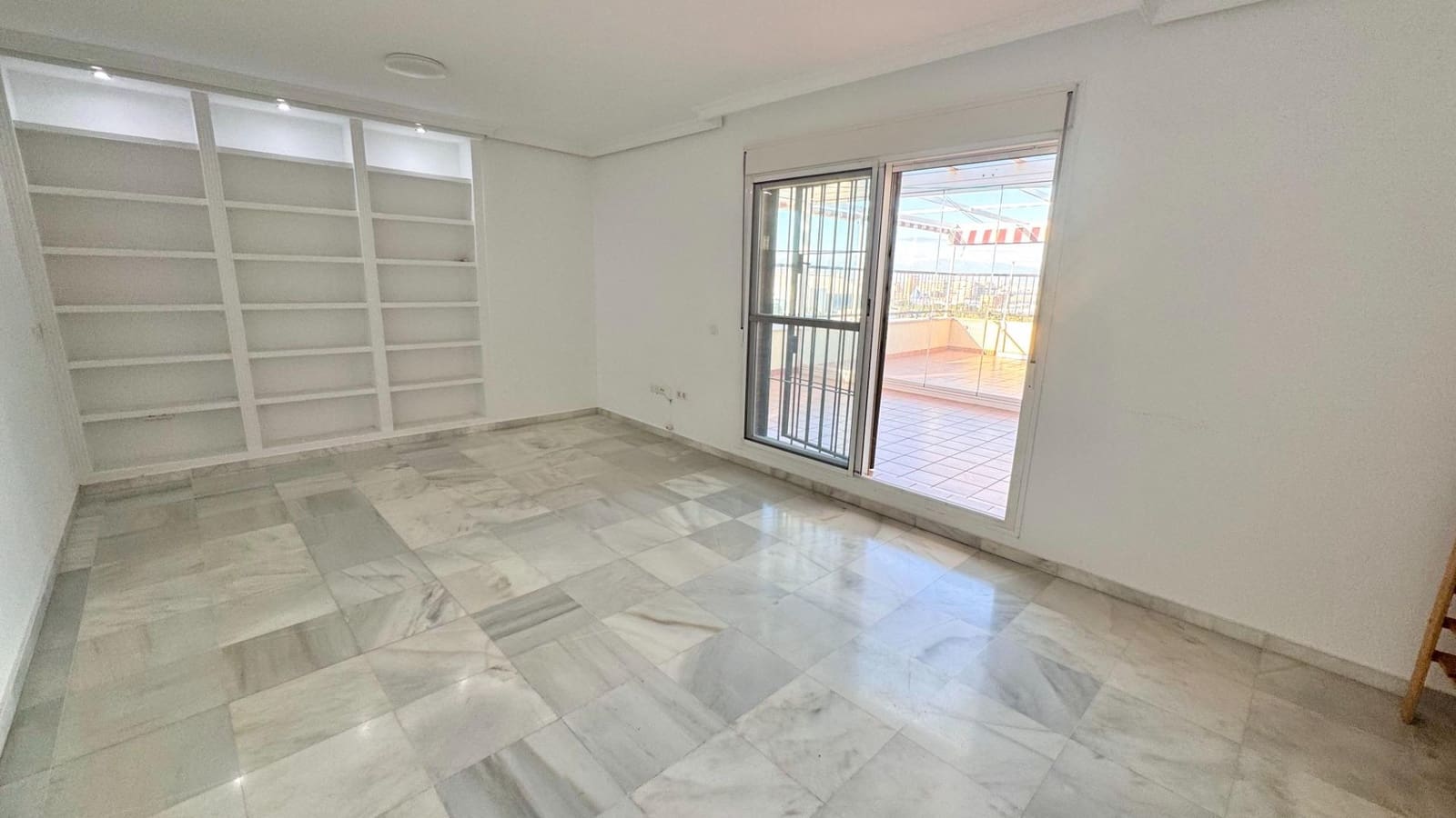 4 sovrum Takvåning till salu i Malaga stad med pool - 840 000 € (Ref: 9435983)