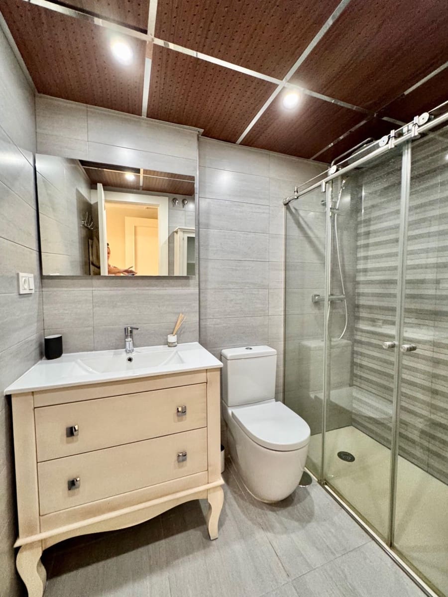 3 bedroom Flat for sale in Malaga city with pool - € 549,900 (Ref: 9440226)