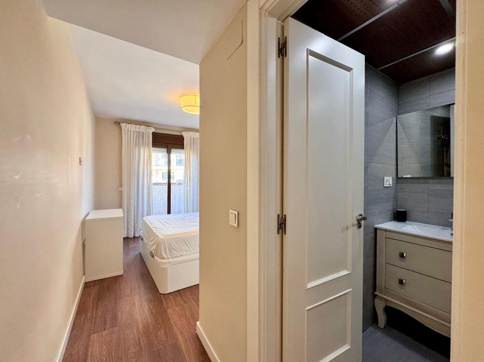 3 bedroom Flat for sale in Malaga city with pool - € 549,900 (Ref: 9440226)