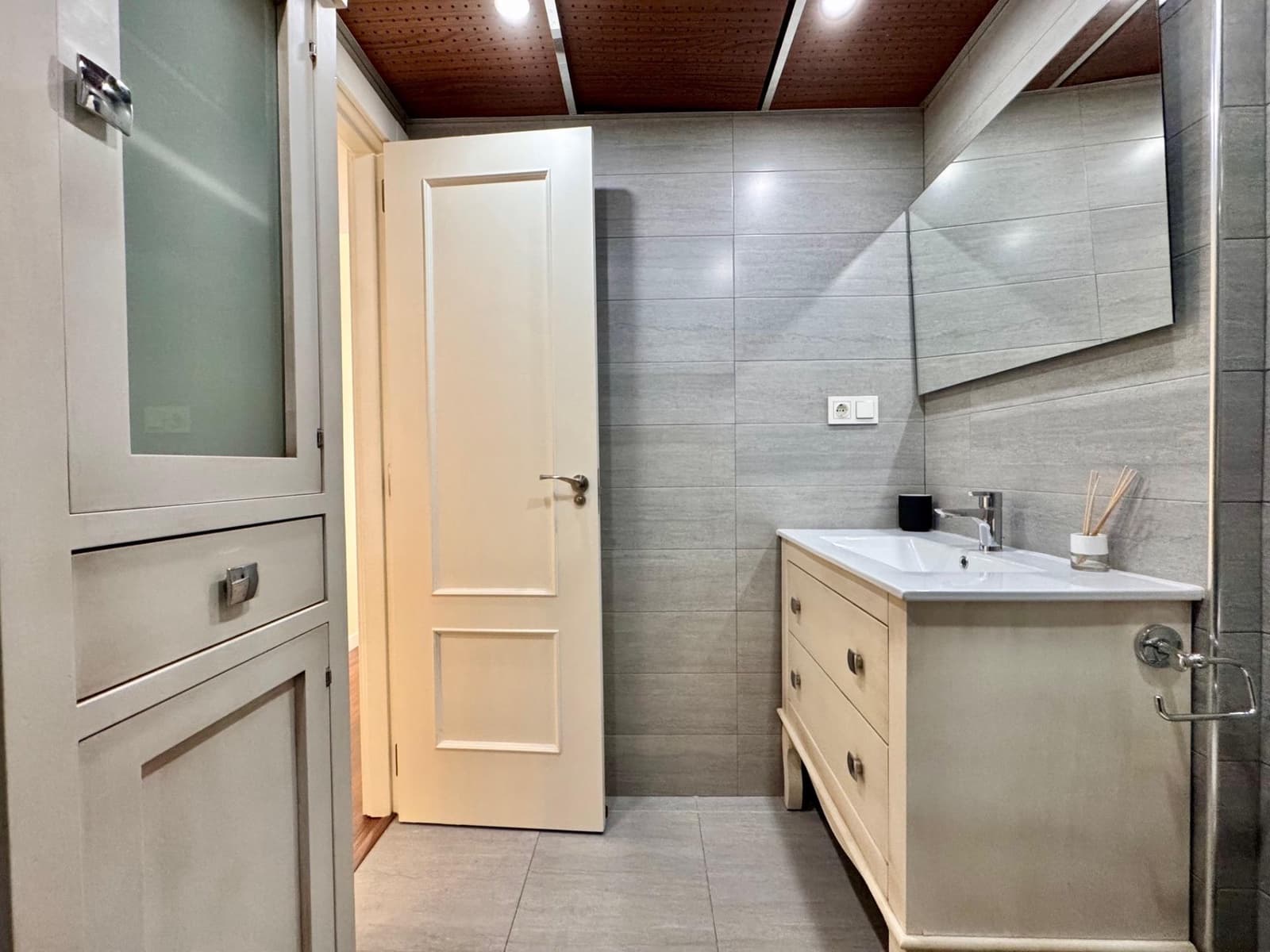 3 bedroom Flat for sale in Malaga city with pool - € 549,900 (Ref: 9440226)