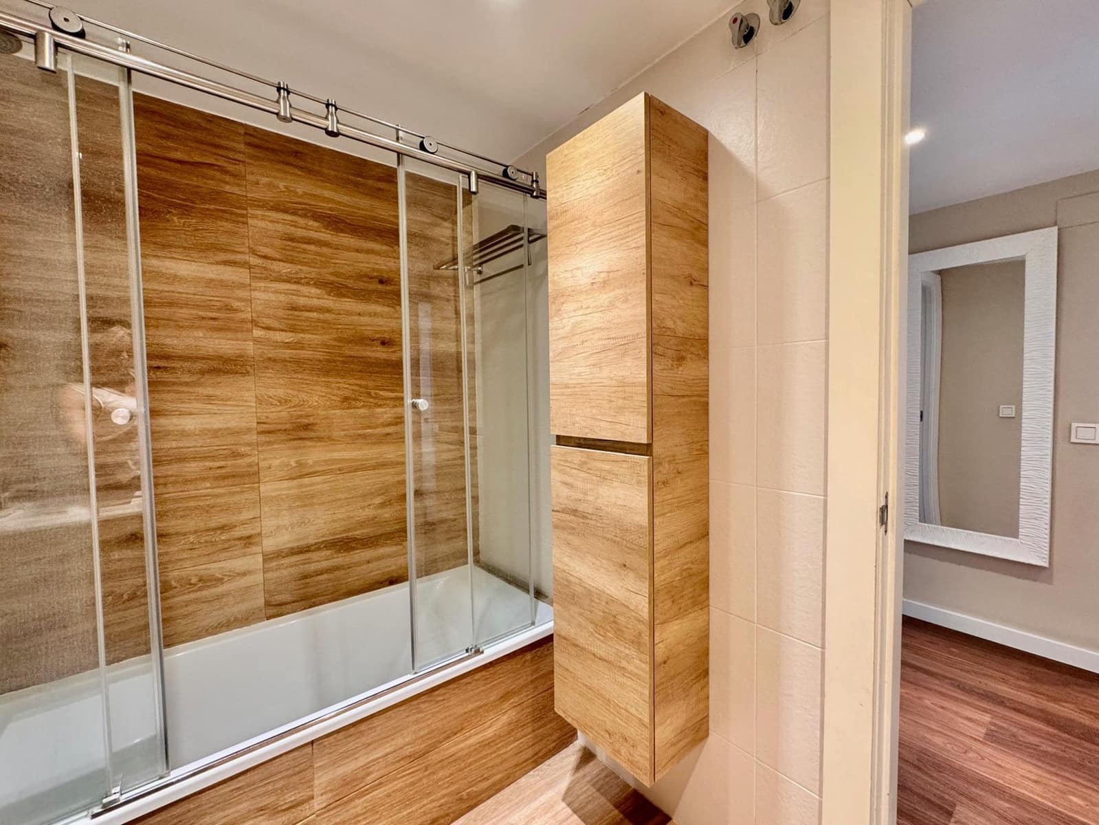 3 bedroom Flat for sale in Malaga city with pool - € 549,900 (Ref: 9440226)