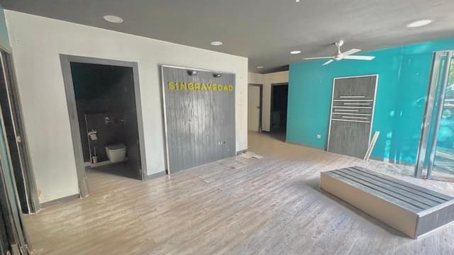 4 camera da letto Commerciale da affittare in Malaga città - 1.500 € (Rif: 9446612)