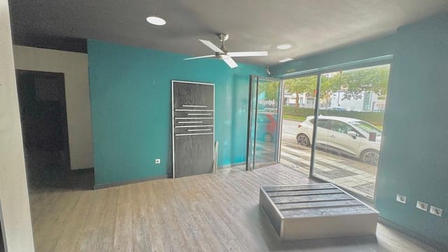 4 camera da letto Commerciale da affittare in Malaga città - 1.500 € (Rif: 9446612)