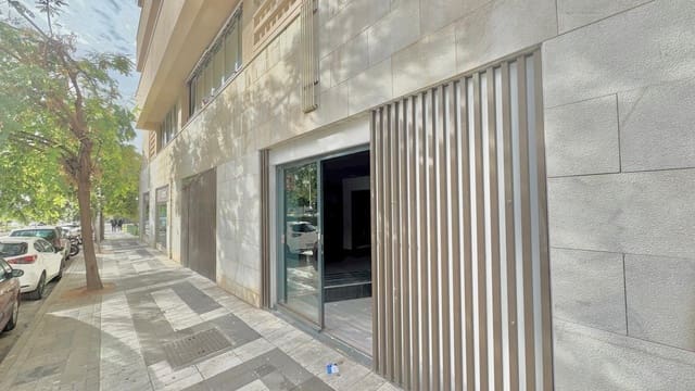 4 camera da letto Commerciale da affittare in Malaga città - 1.500 € (Rif: 9446612)