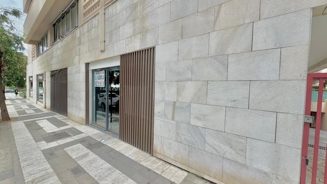 4 camera da letto Commerciale da affittare in Malaga città - 1.500 € (Rif: 9446612)