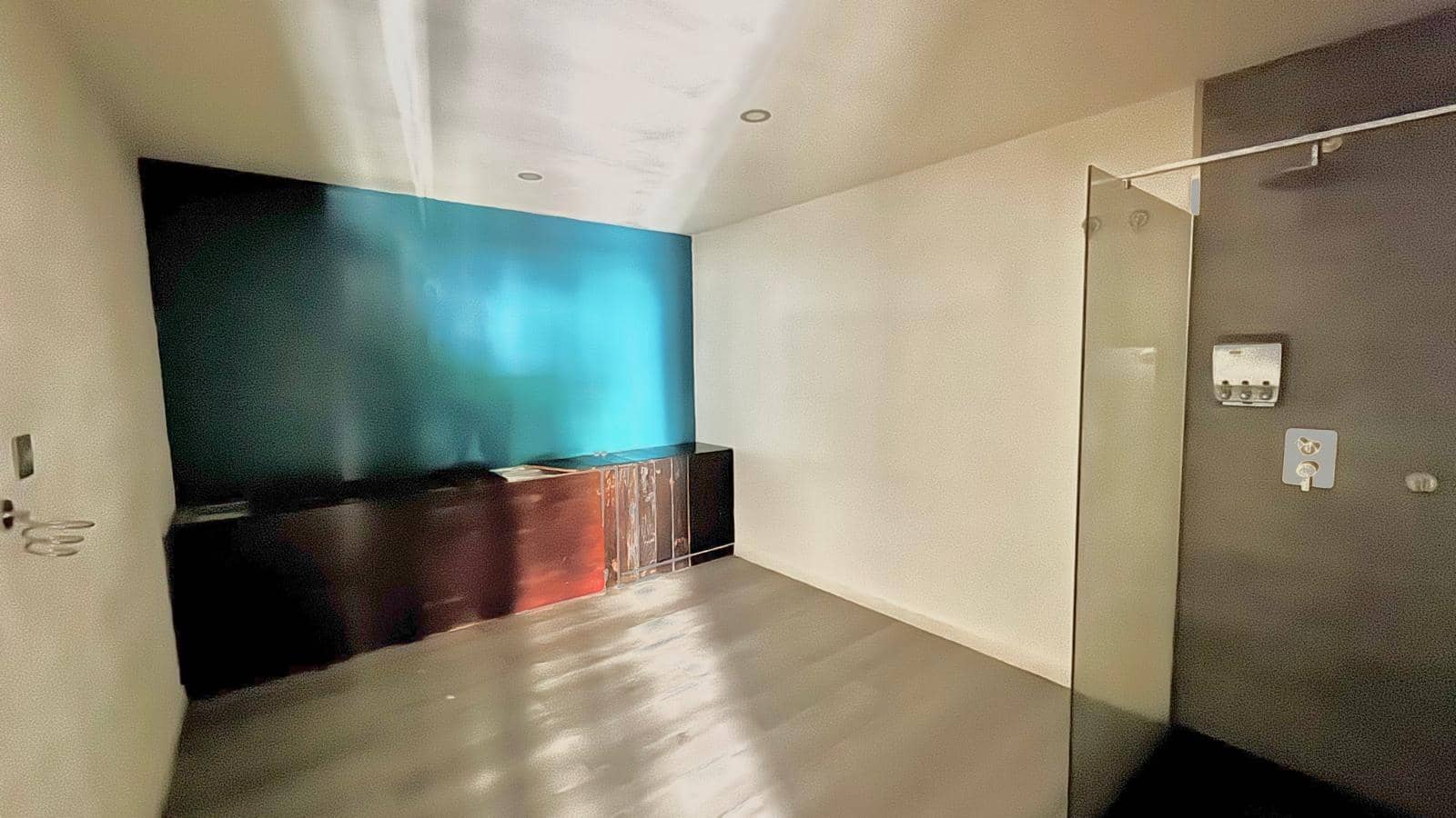 Local Commercial de 4 chambres à louer à Malaga ville - 1 500 € (Ref: 9446612)