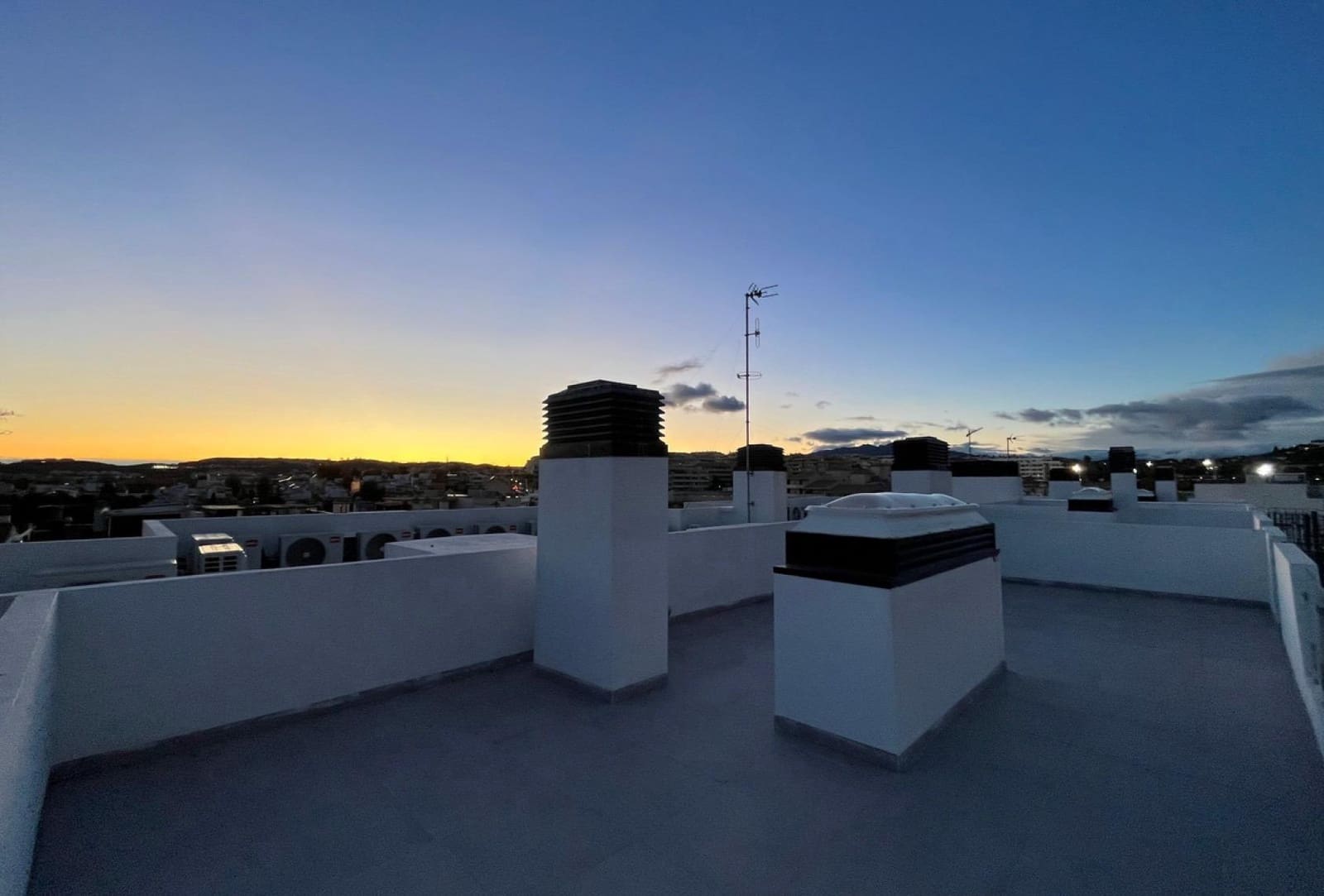 3 soverom Penthouse til salgs i Las Lagunas de Mijas med garasje - € 385 000 (Ref: 9449597)