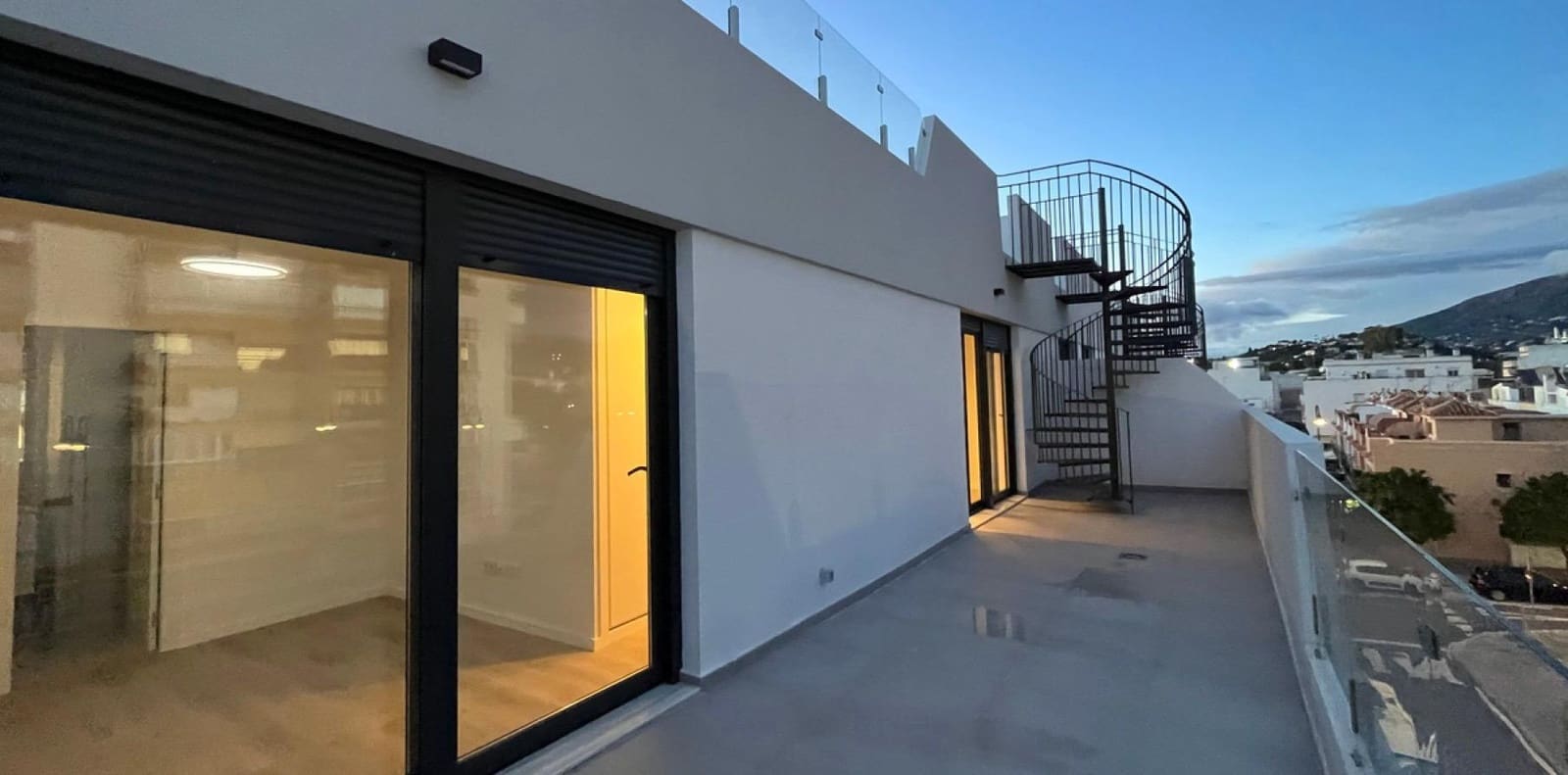 3 soverom Penthouse til salgs i Las Lagunas de Mijas med garasje - € 385 000 (Ref: 9449597)