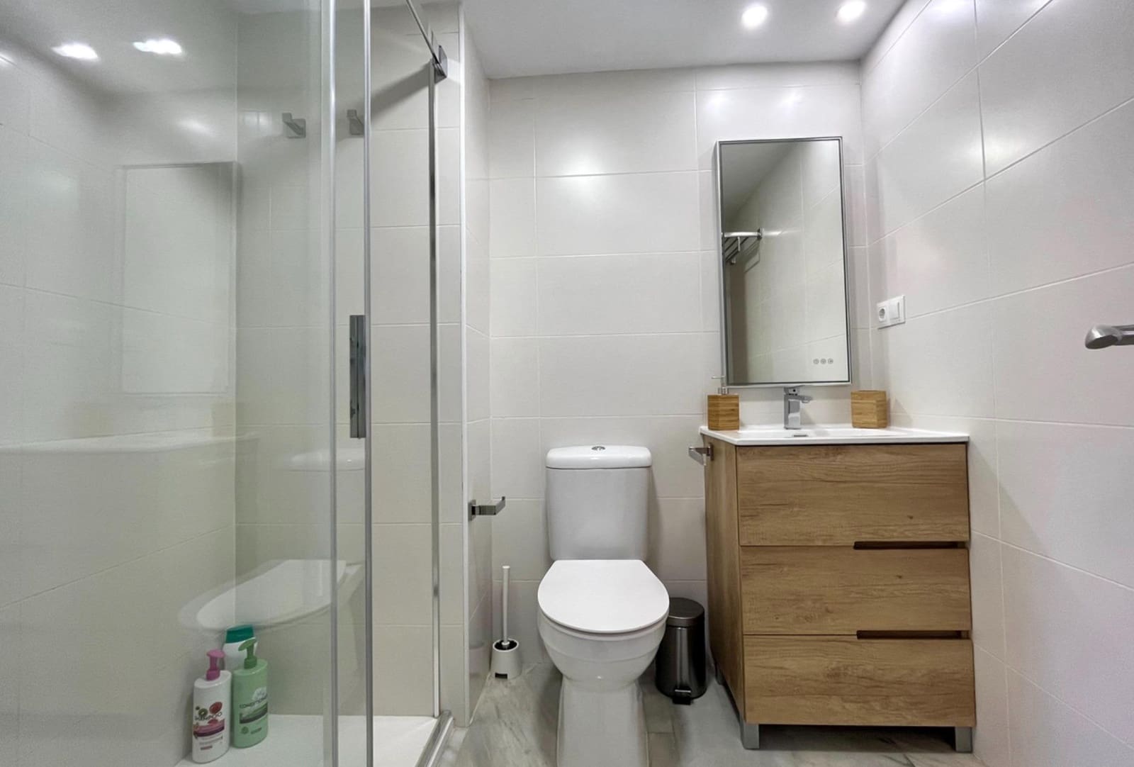 2 quarto Apartamento para arrendar em Torrequebrada com piscina garagem - 1 800 € (Ref: 9456492)