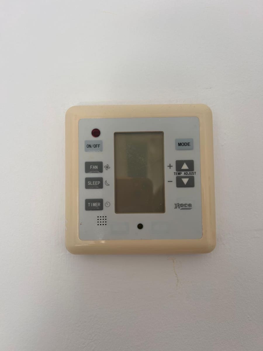 1 sypialnia Apartament na sprzedaż w Torrequebrada z basenem garażem - 245 000 € (Ref: 9476232)