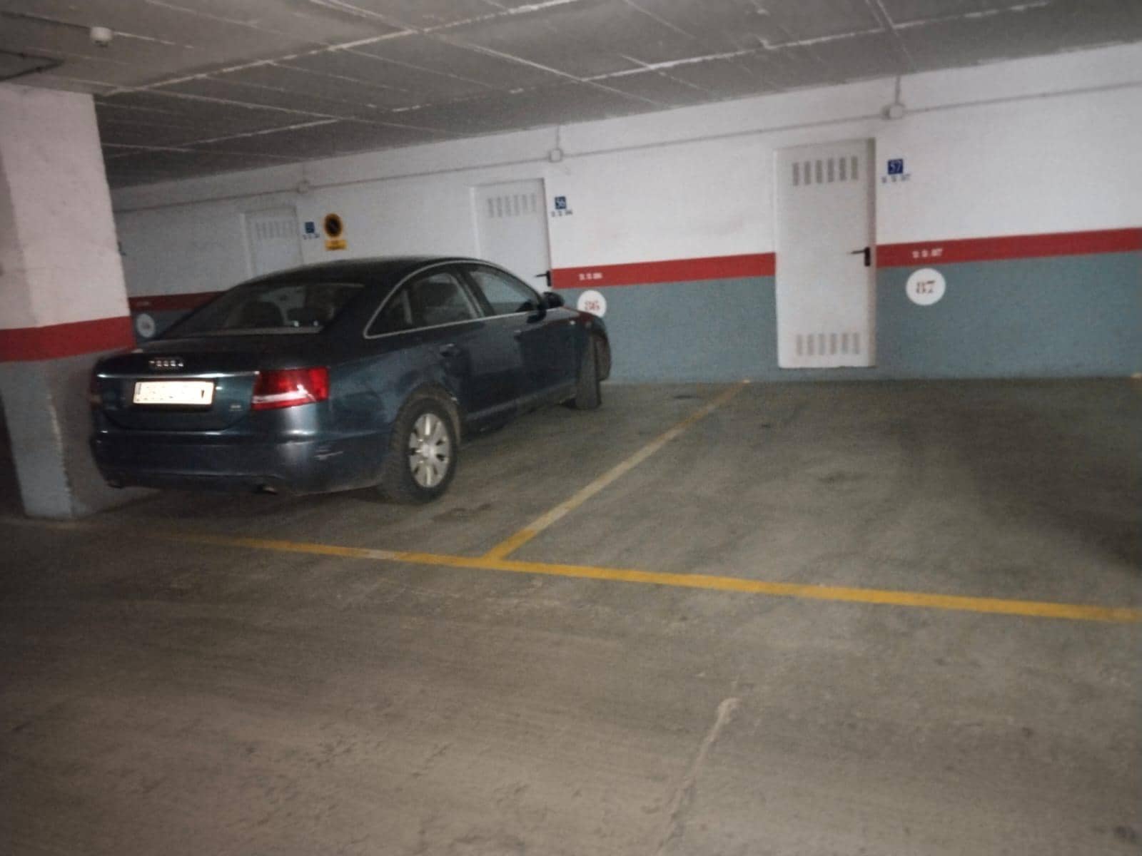 1 sypialnia Apartament na sprzedaż w Torrequebrada z basenem garażem - 245 000 € (Ref: 9476232)