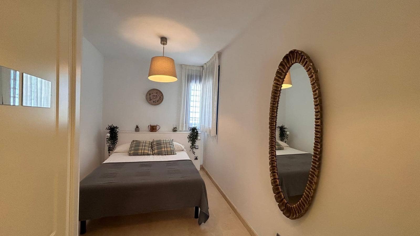 1 sypialnia Apartament na sprzedaż w Torrequebrada z basenem garażem - 245 000 € (Ref: 9476232)