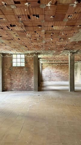 Kaupallinen myytävänä paikassa Arroyo de la Miel, Benalmádena - 725 000 € (Ref: 9481289)