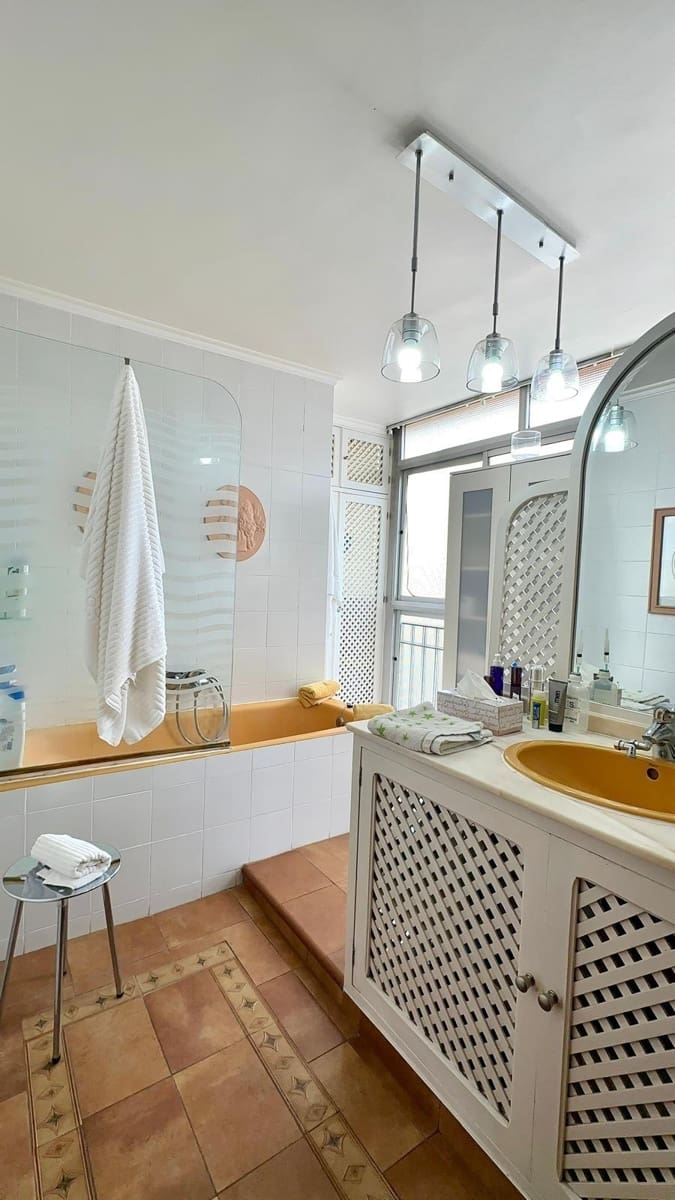 3 bedroom Flat for sale in Torremolinos - € 378,000 (Ref: 9482125)