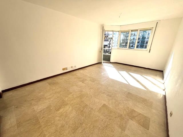 Piso de 4 habitaciones en Arroyo de la Miel, Benalmádena en venta con piscina garaje - 383.500 € (Ref: 9519174)