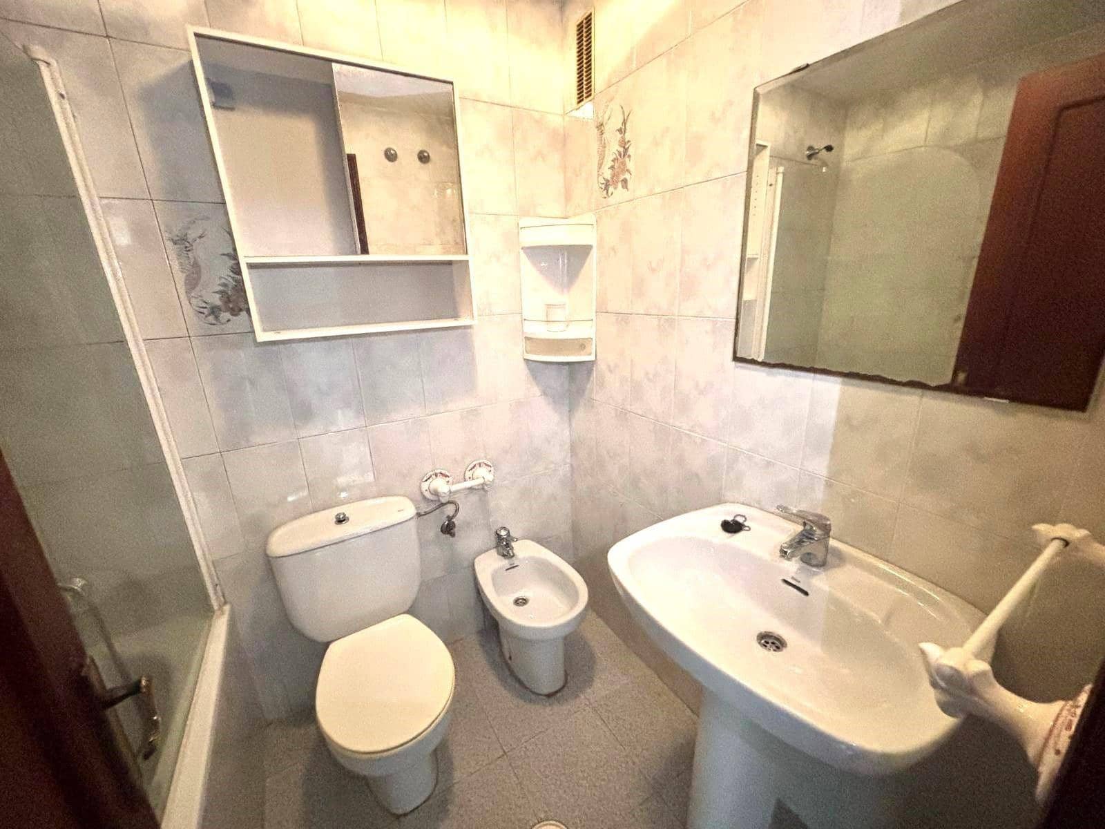 4 bedroom Flat for sale in Arroyo de la Miel with pool garage - € 375,000 (Ref: 9519174)