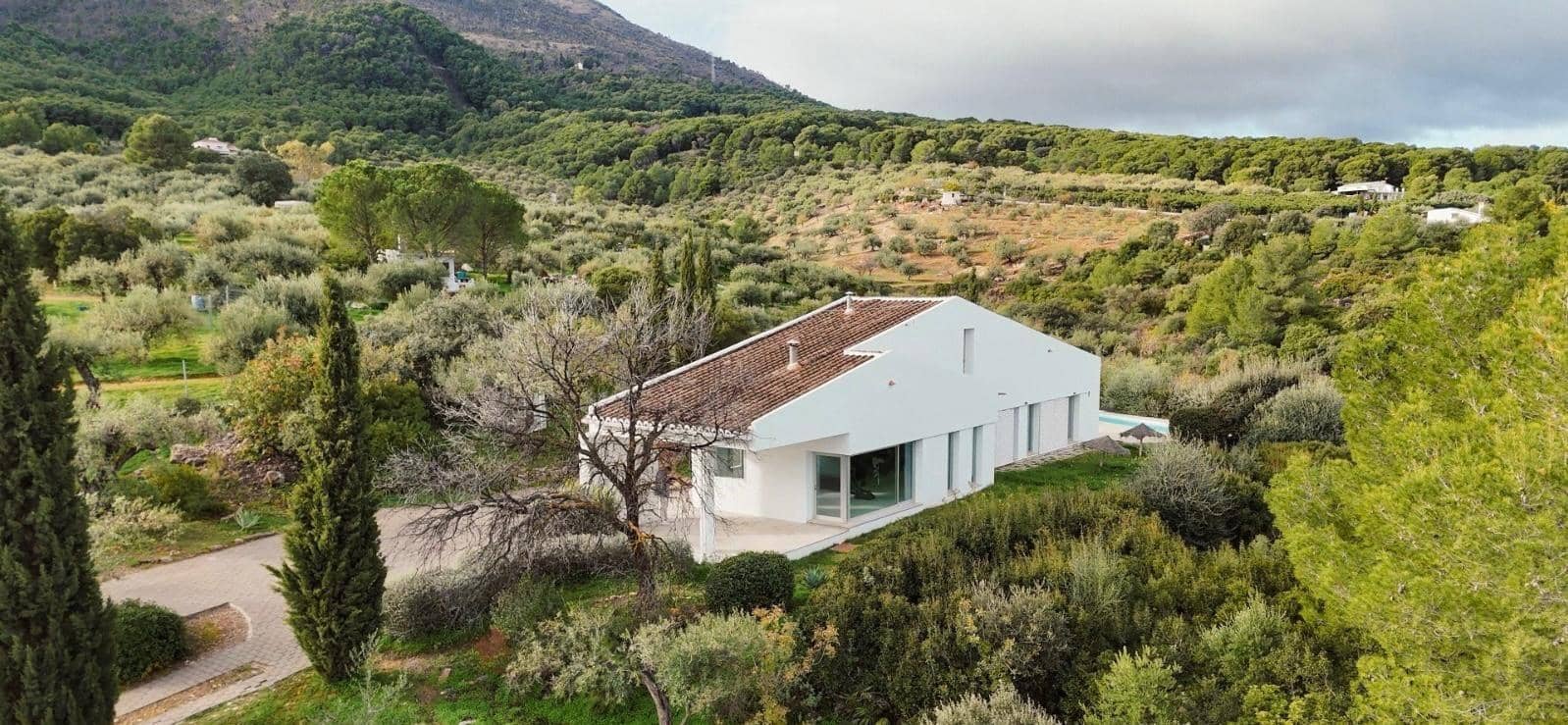 4 soverom Villa til salgs i Alhaurin el Grande med svømmebasseng garasje - € 1 045 000 (Ref: 9524494)