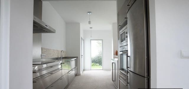 4 soverom Villa til salgs i Alhaurín el Grande med svømmebasseng garasje - € 1 045 000 (Ref: 9524494)