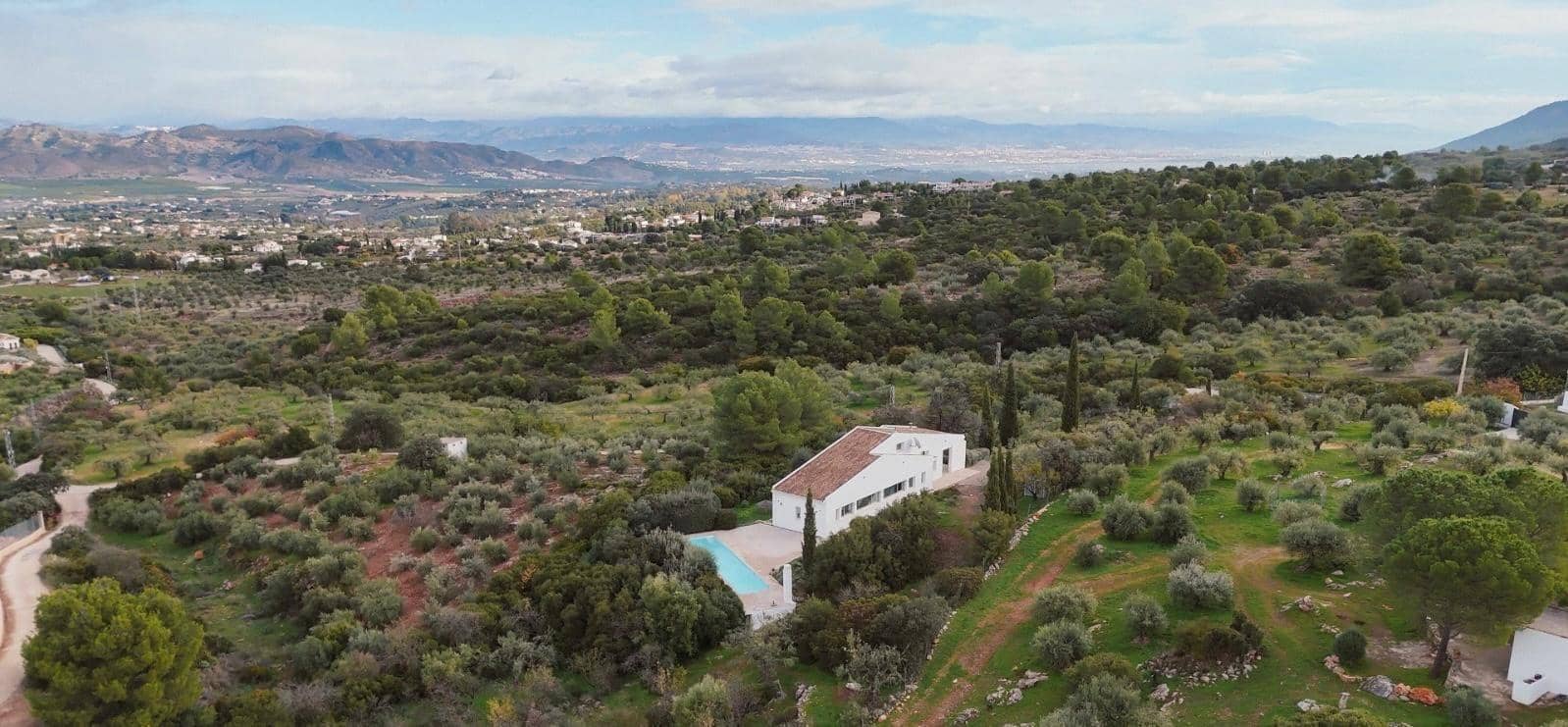 4 soverom Villa til salgs i Alhaurin el Grande med svømmebasseng garasje - € 1 045 000 (Ref: 9524494)