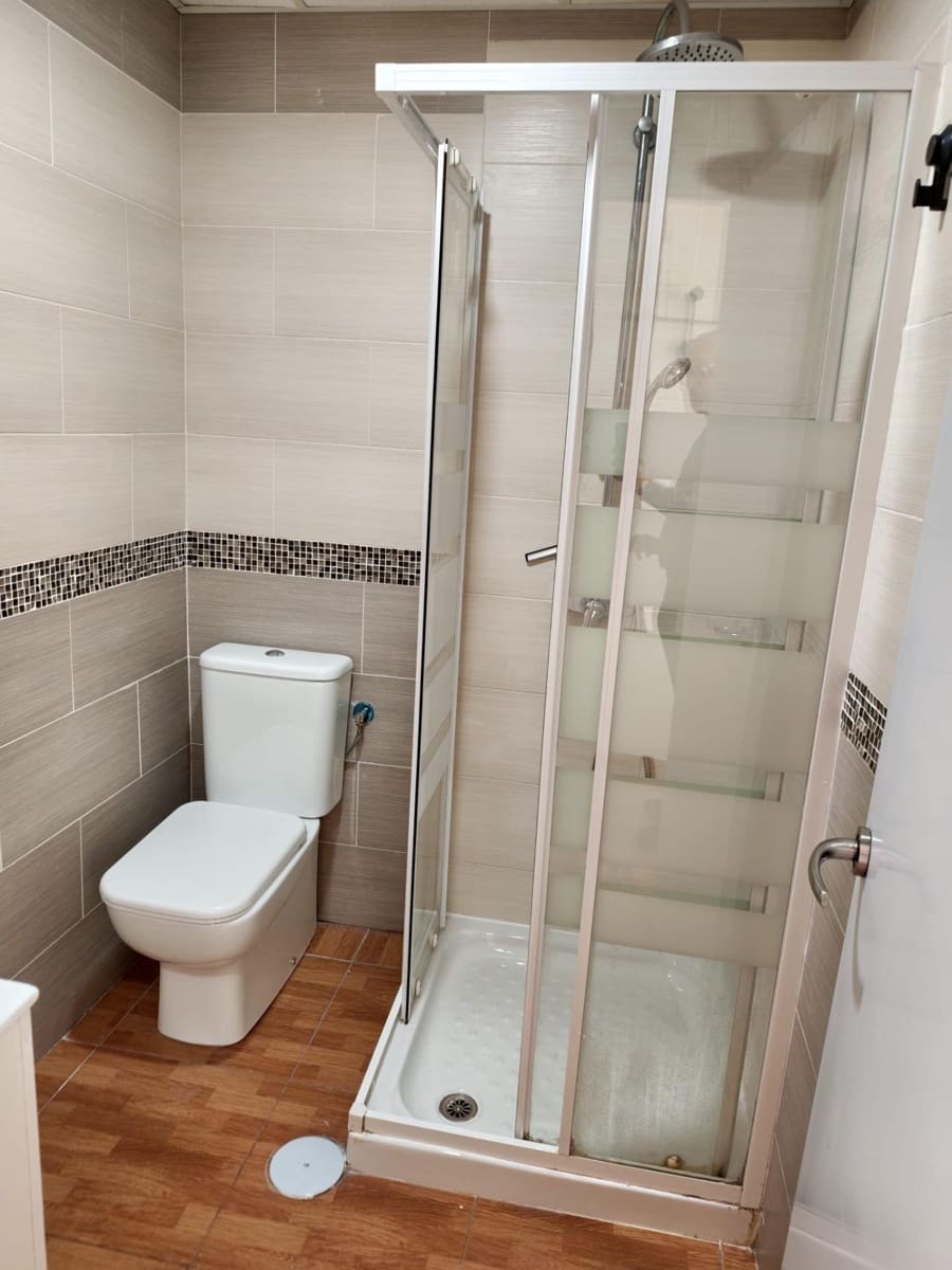 Studio for rent in Torremolinos - € 850 (Ref: 9536308)