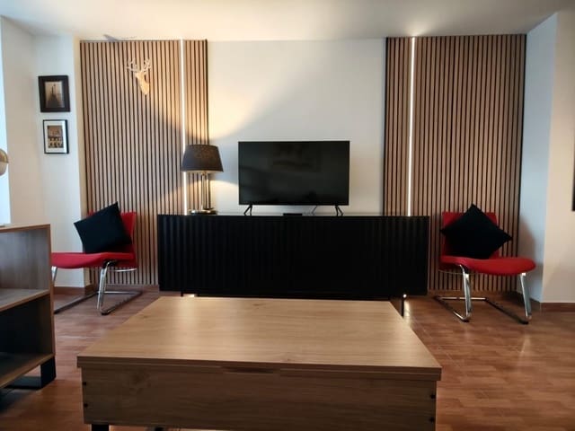 Studio for rent in Torremolinos - € 850 (Ref: 9536308)